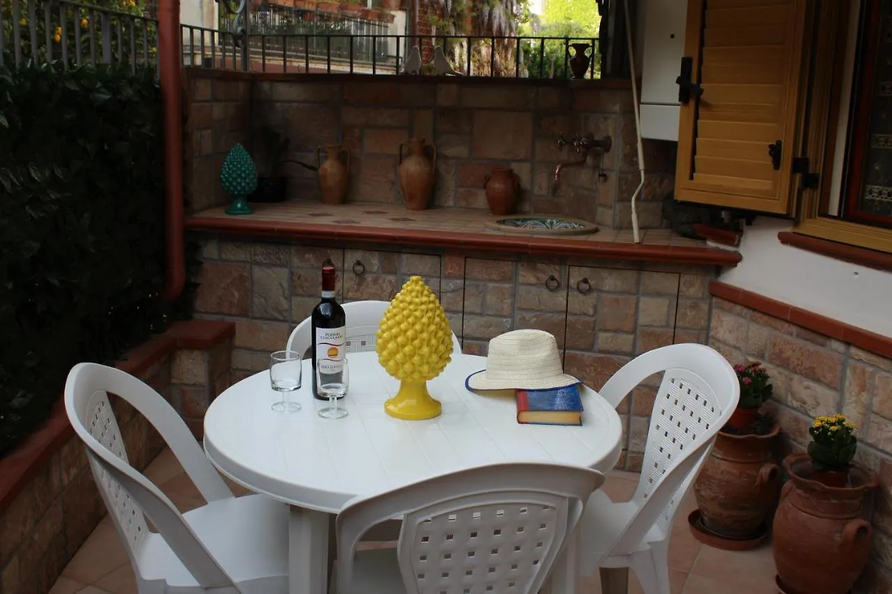 La Nina Lejlighed Taormina