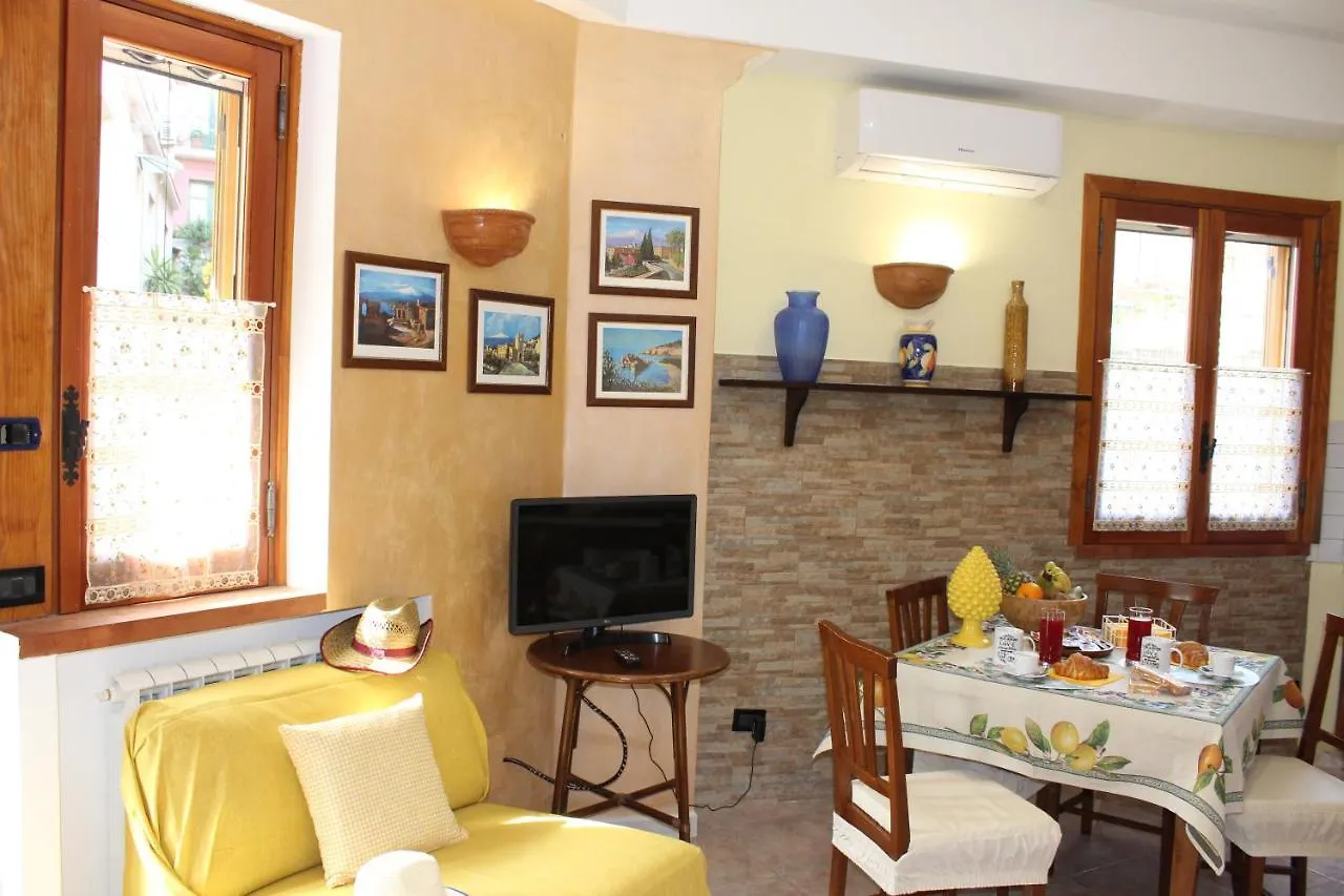 Apartamento La Nina Taormina Italia